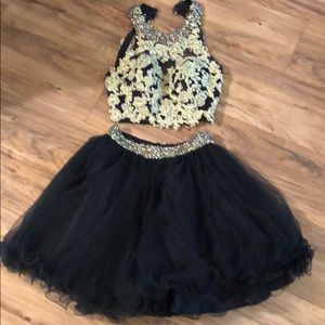 Semi formal two piece dress size 00